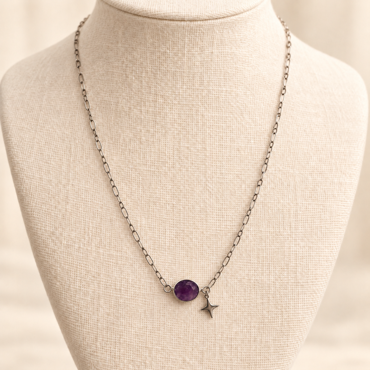 Collier Étoile Violette – Améthyste et acier inoxydable 316L