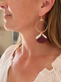Boucles d’oreilles Alba – Créoles à doubles pétales – Boucles pendantes – Dorées