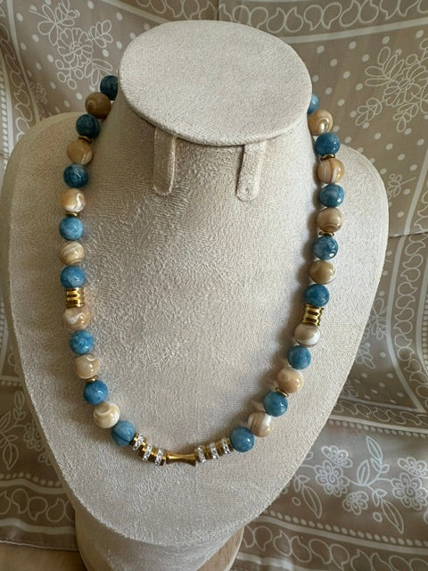 Collier femme Jade vert naturel ou bleu et beige ou noir et lilas