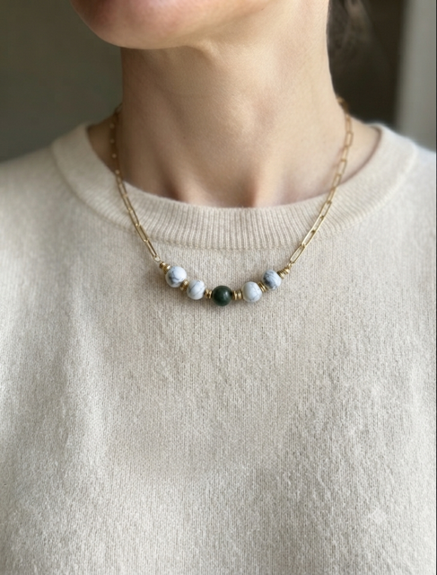 Collier en acier inoxydable et pierres naturelles