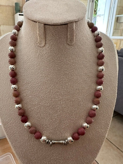 Collier Rhéa – Pierres naturelles – Acier inoxydable argenté – Collier perles femme