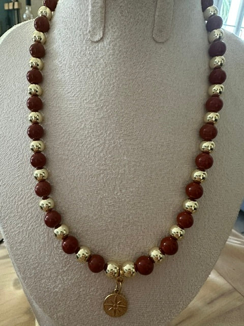 Collier Jaspe Rouge et Hématite Dorée – Pendentif Médaille – Bijou en Pierres Naturelles