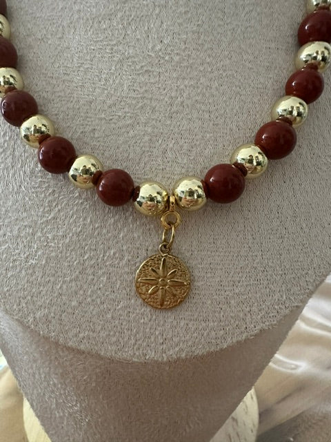 Collier Jaspe Rouge et Hématite Dorée – Pendentif Médaille – Bijou en Pierres Naturelles